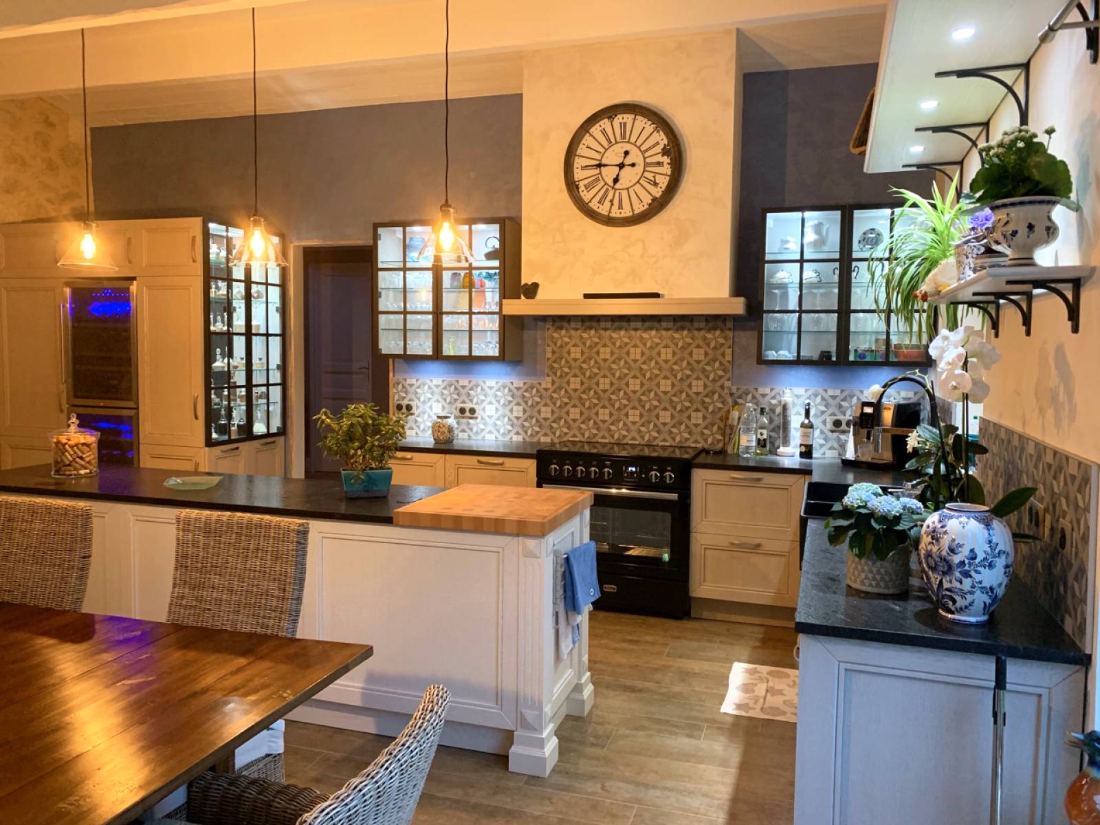 Réalisation d'une cuisine traditionnelle à TARGON dans l'entre deux mers