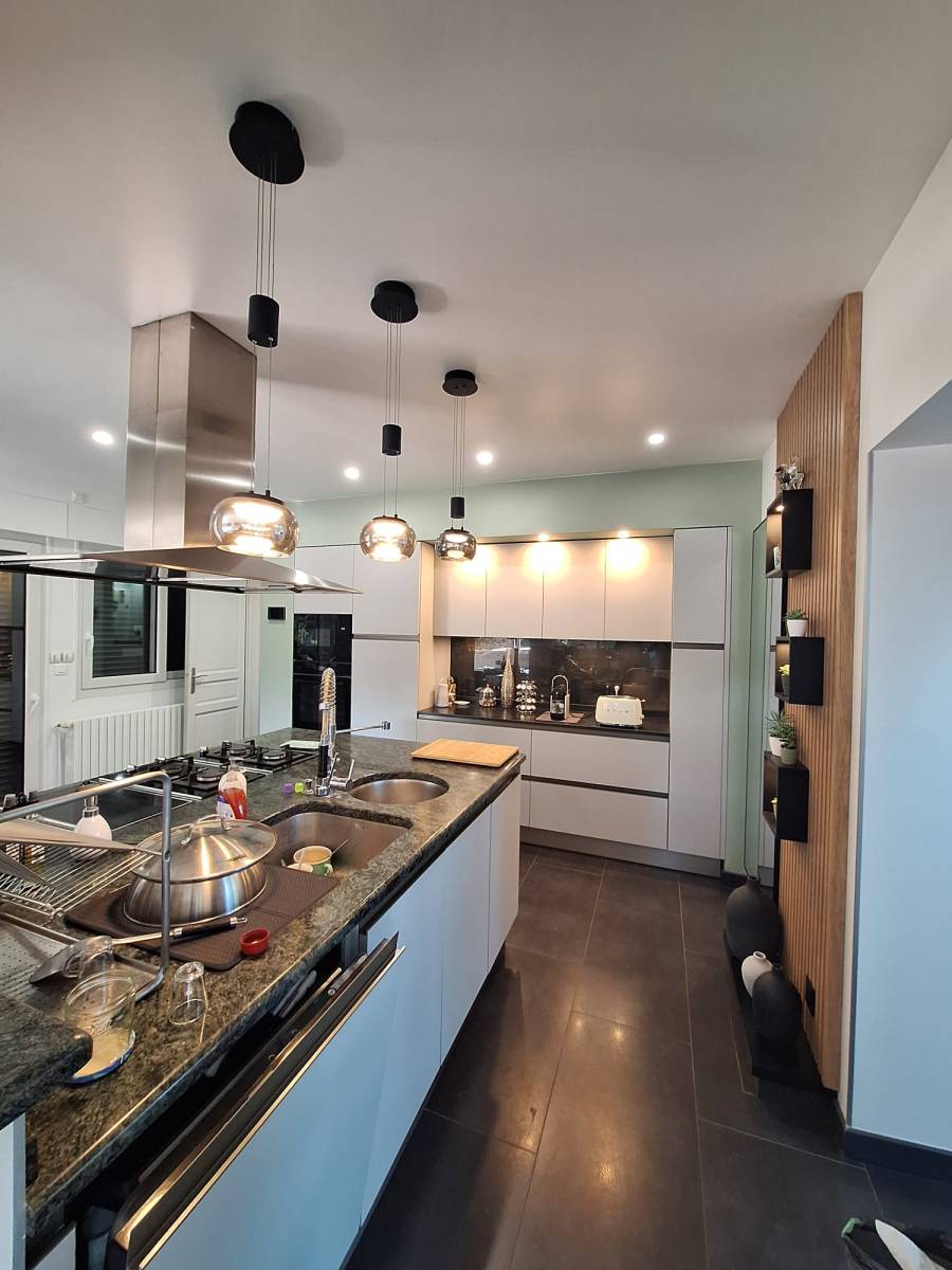 Relooking et extension d’une cuisine à Tresses