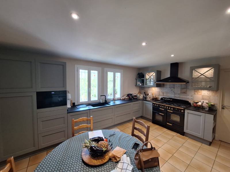 Cuisine traditionnelle relookée à Cénac près de Bouliac